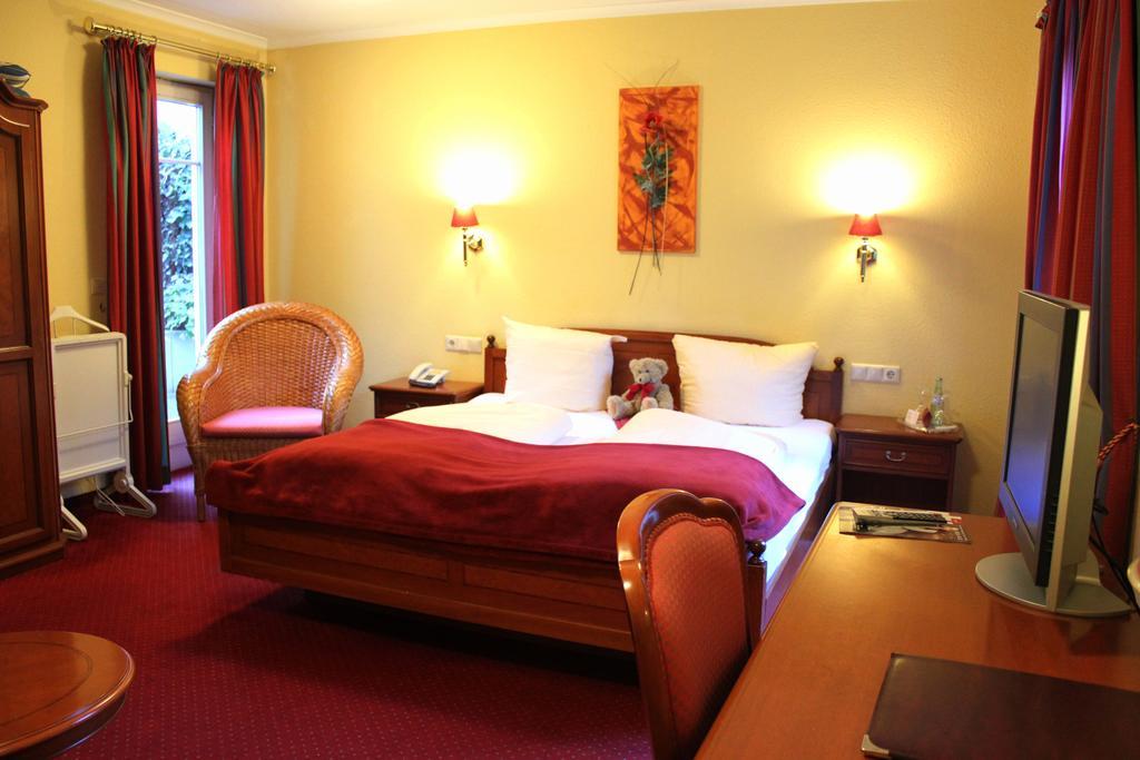 Hotel Garni Wiestor Uberlingen Δωμάτιο φωτογραφία